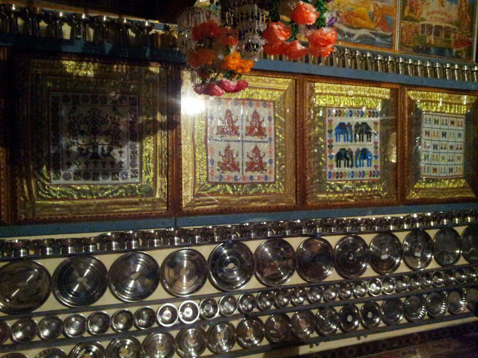 Traditional Indian Tableware Decoration