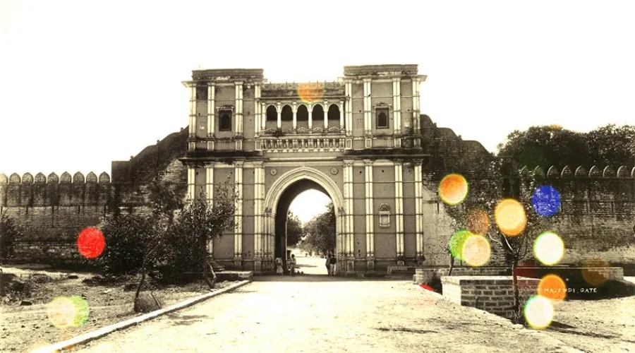 મજેવડી દરવાજા-જુનાગઢ