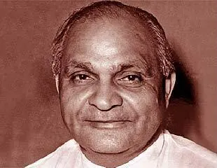 શ્રી રતુભાઇ અદાણી