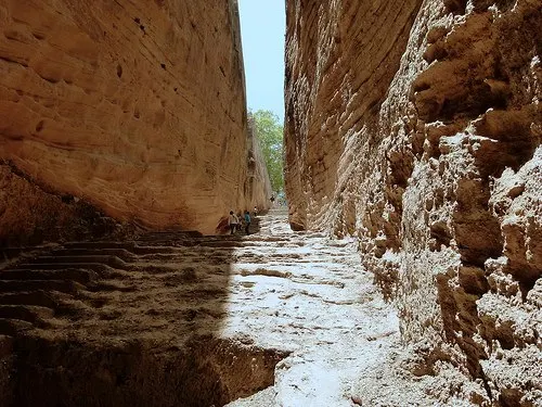 સૌરાષ્ટ્રની ઐતિહાસિક -અડી કડી વાવ